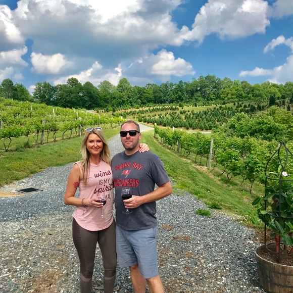 Meet your Posher, Stephanie - Picture 6 of 12